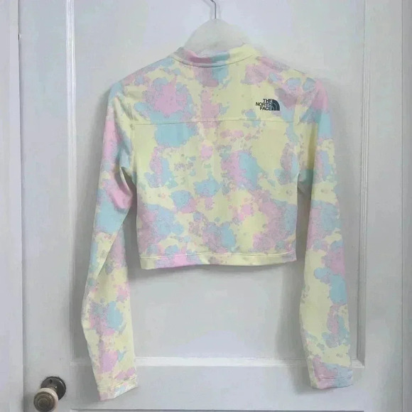 The North Face 1/4 zip fitted cropped long
sleeve top in tie dye SOLD OUT - Picture 3 of 6